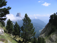 Photo : Le Mont Aiguille dans les nuages