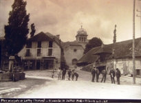 Photo : Place du village en 1910