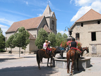 Photo : La place du village