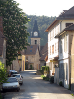 Photo : La rue principale du village