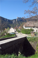 Photo : Le pont  l'entre du village